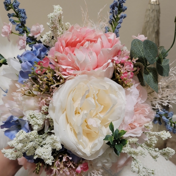 🛑SOLD🛑Bridal Bouquet - Picture 2 of 3